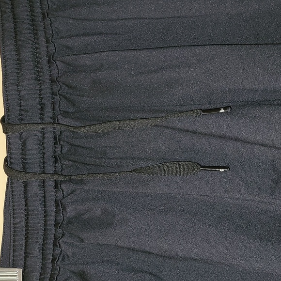 Under Armour Heat Gear Shorts, Men's Small, Black w St. A's graphic - Picture 4 of 9